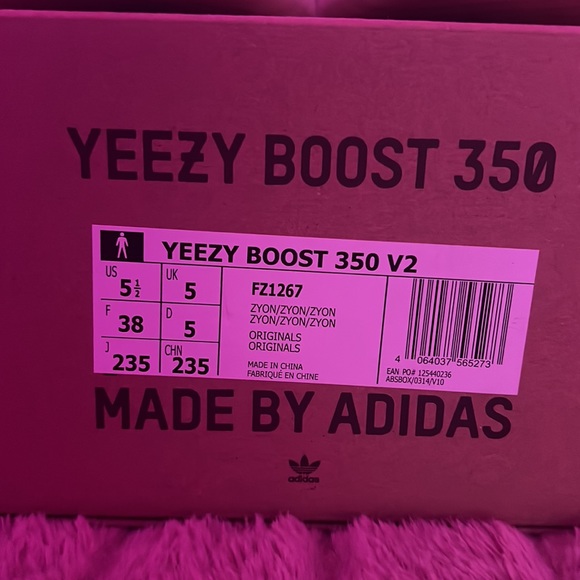 Yeezy Boost 350 V2 ‘Zyon’ - Picture 4 of 7